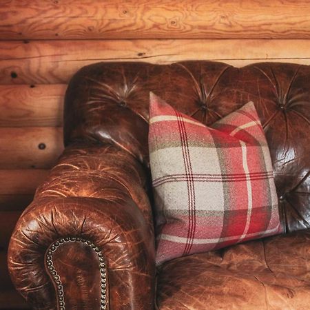 Tomatin - Luxury Two Bedroom Log Cabin With Hot Tub Berwick Upon Tweed Bagian luar foto