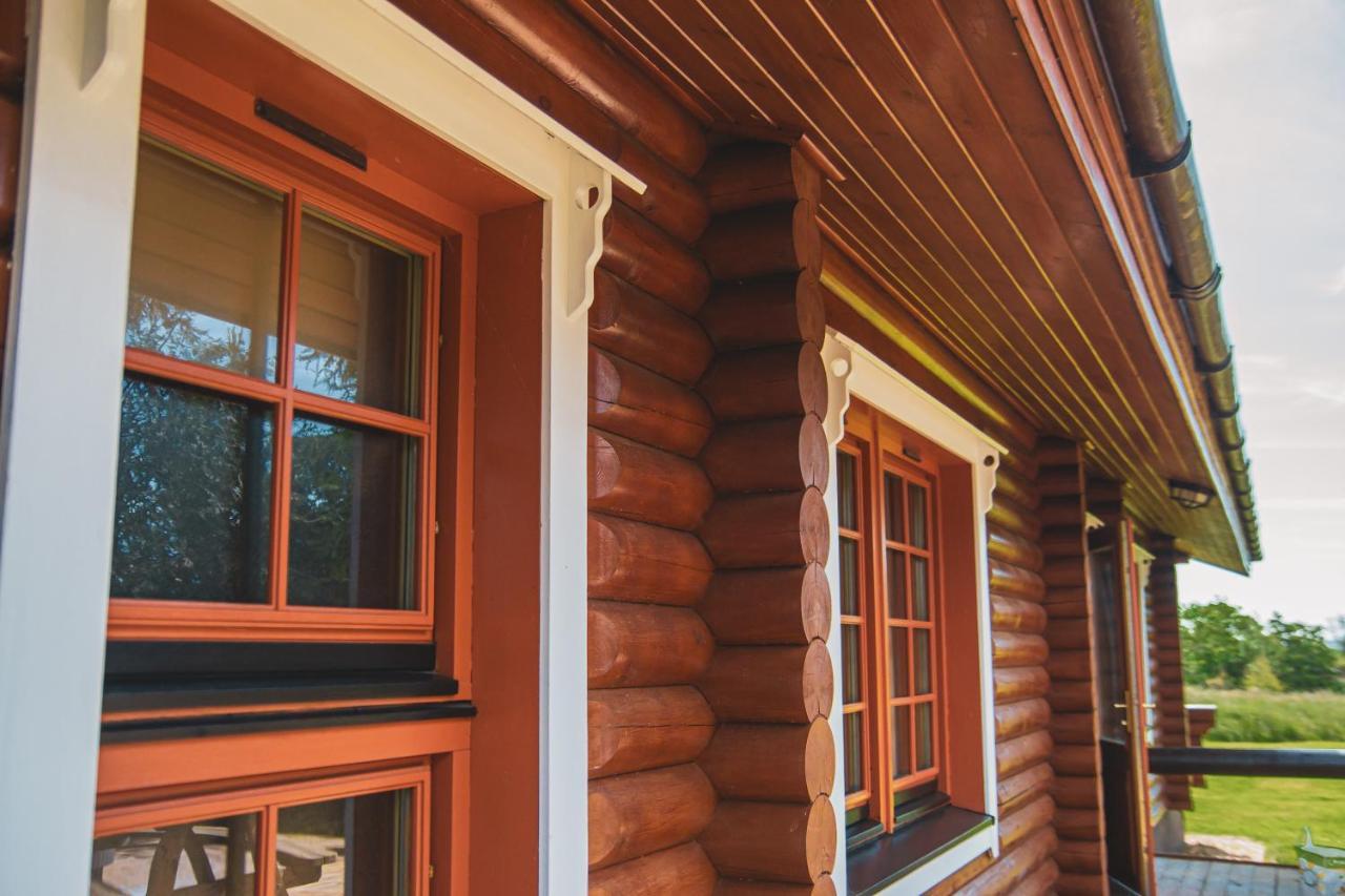 Tomatin - Luxury Two Bedroom Log Cabin With Hot Tub Berwick Upon Tweed Bagian luar foto